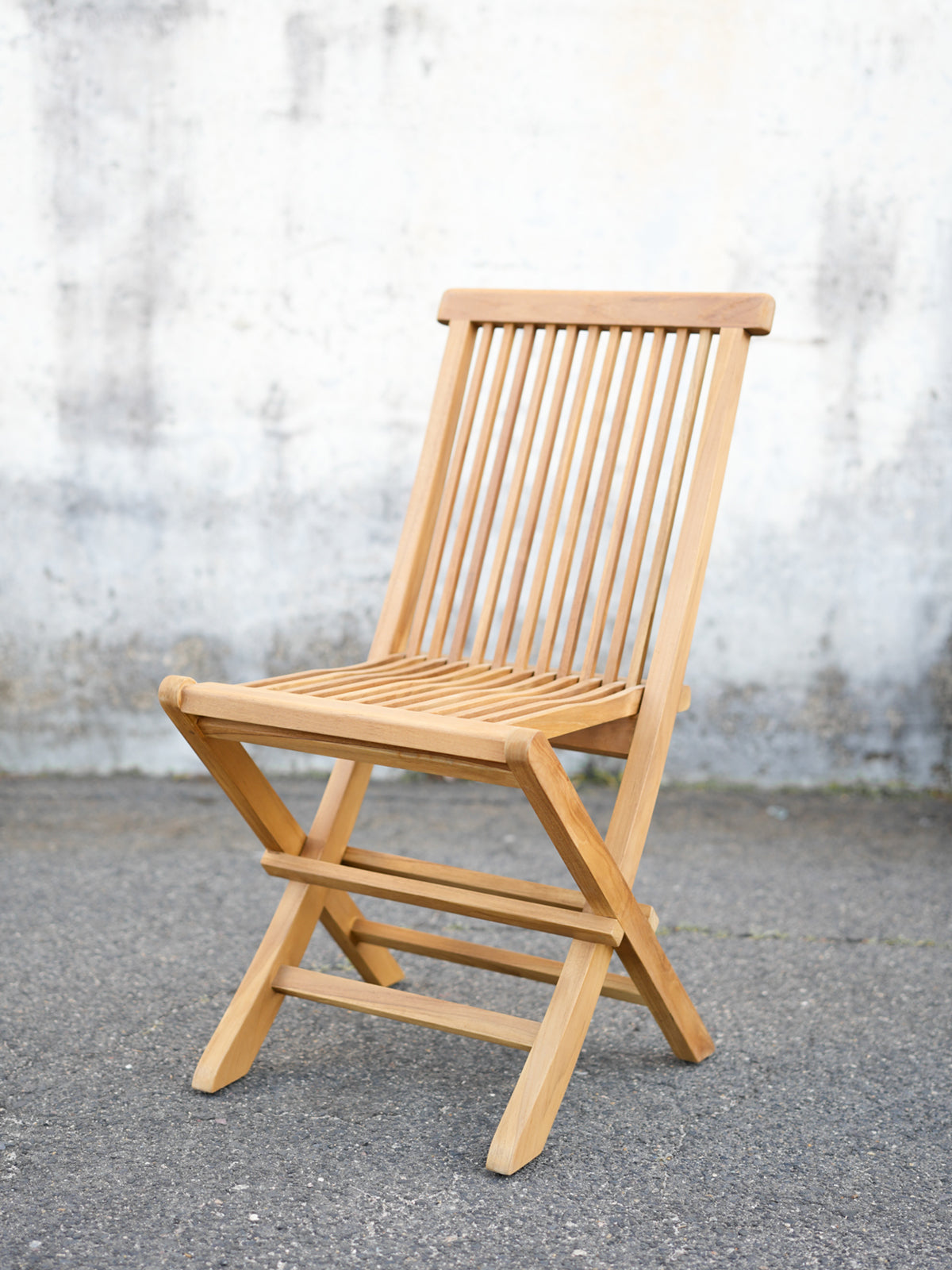 Mada Teak Folding Chair