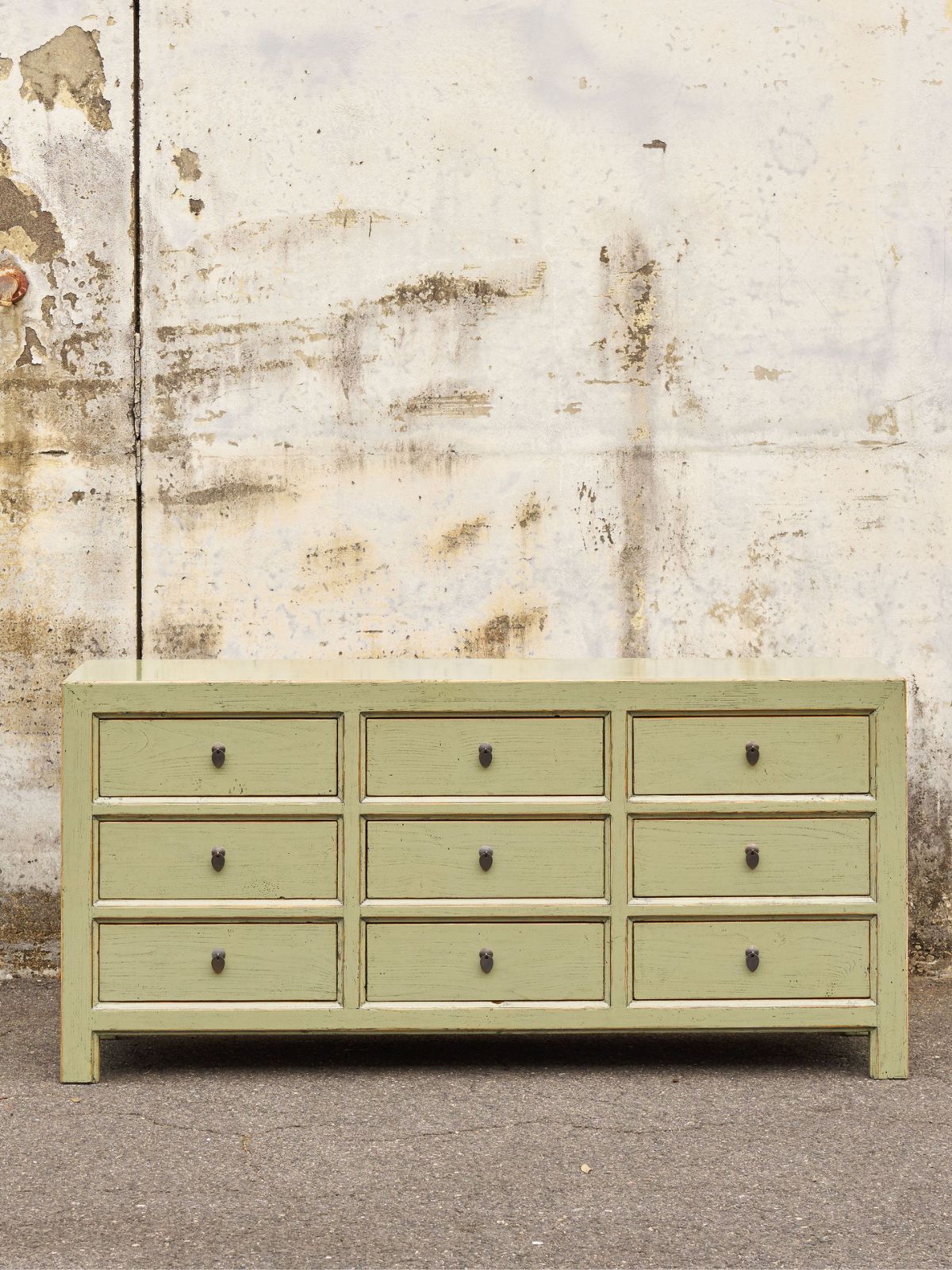Kapana Bay Chest
