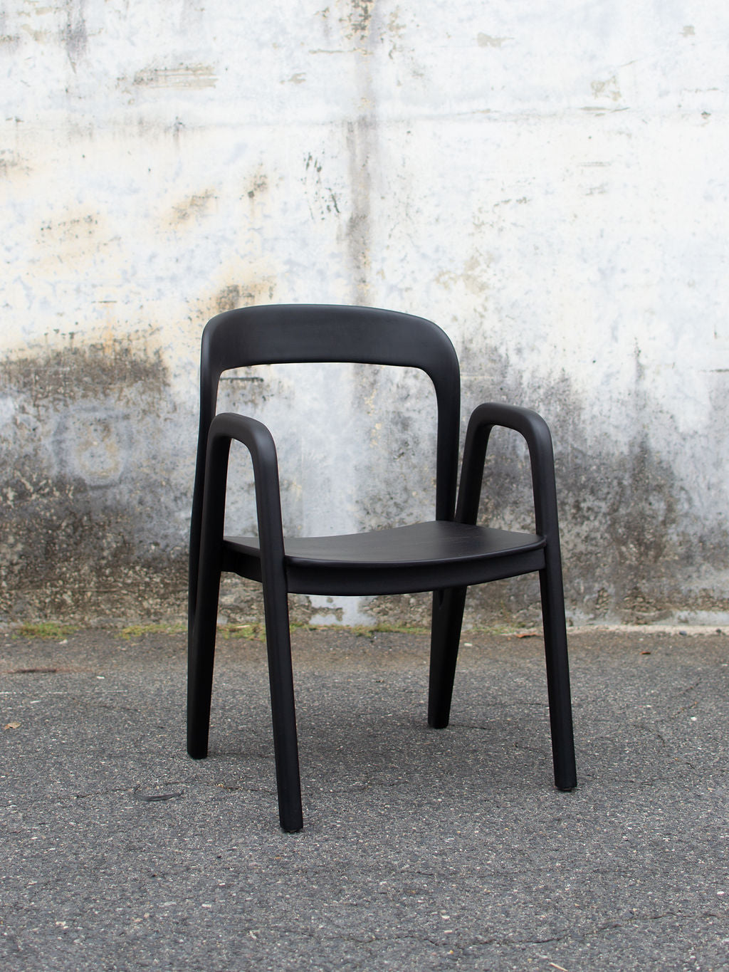 Trombone Chair, Smooth Black