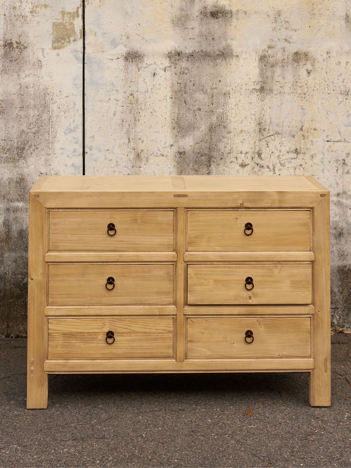 Okoe Bay 6-Drawer Chest