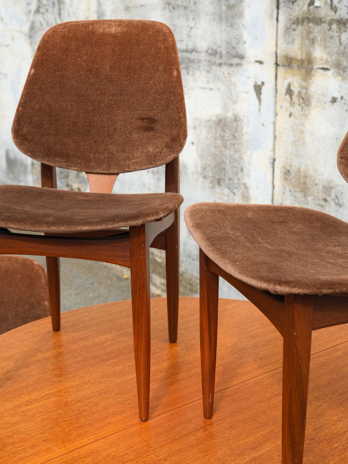 Mid-Century Modern Dining Chair Set