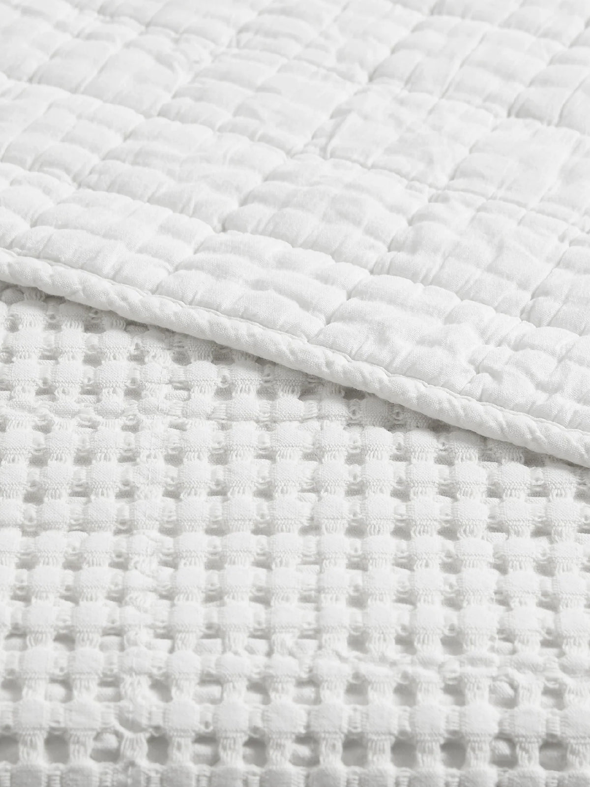 Mills Waffle King Quilt Set, White