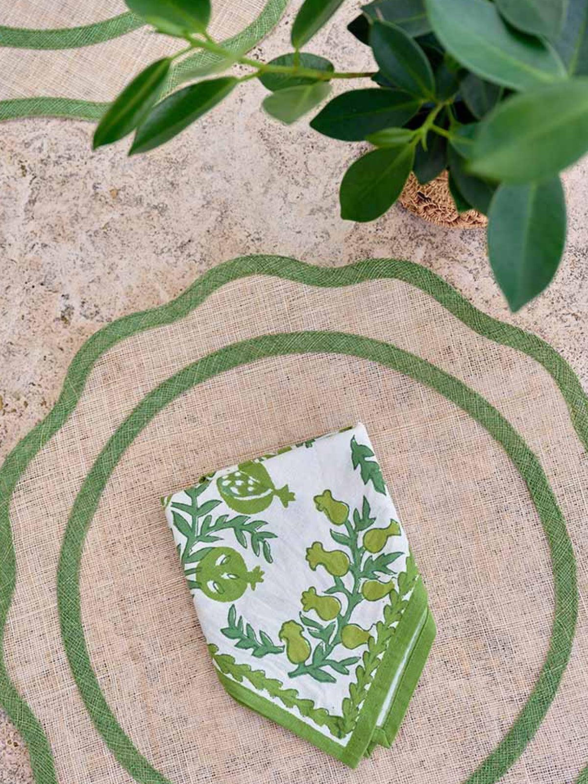 Green Scalloped Rice Paper Placemat, Set of 4