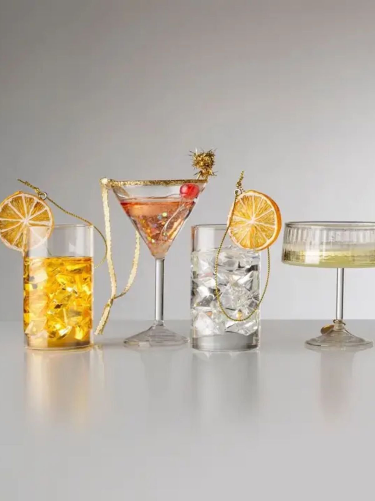 Old Fashioned Ornament