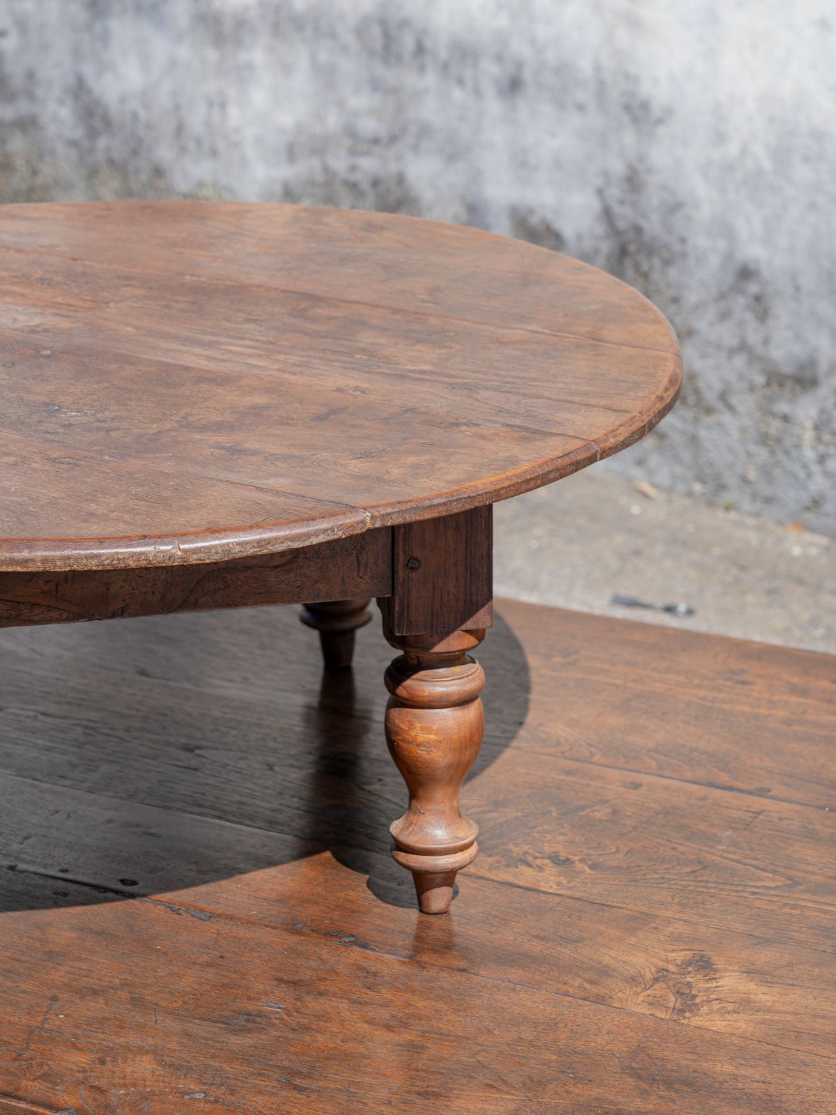 Antique Round Coffee Table