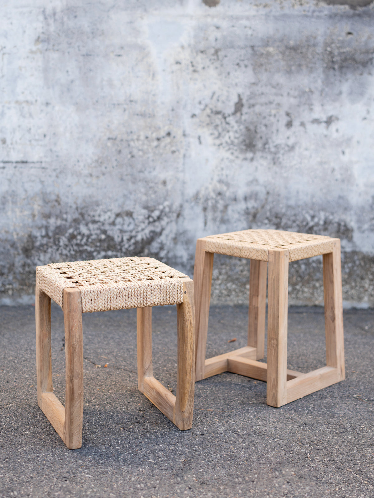 Hermosa Anyam Stool