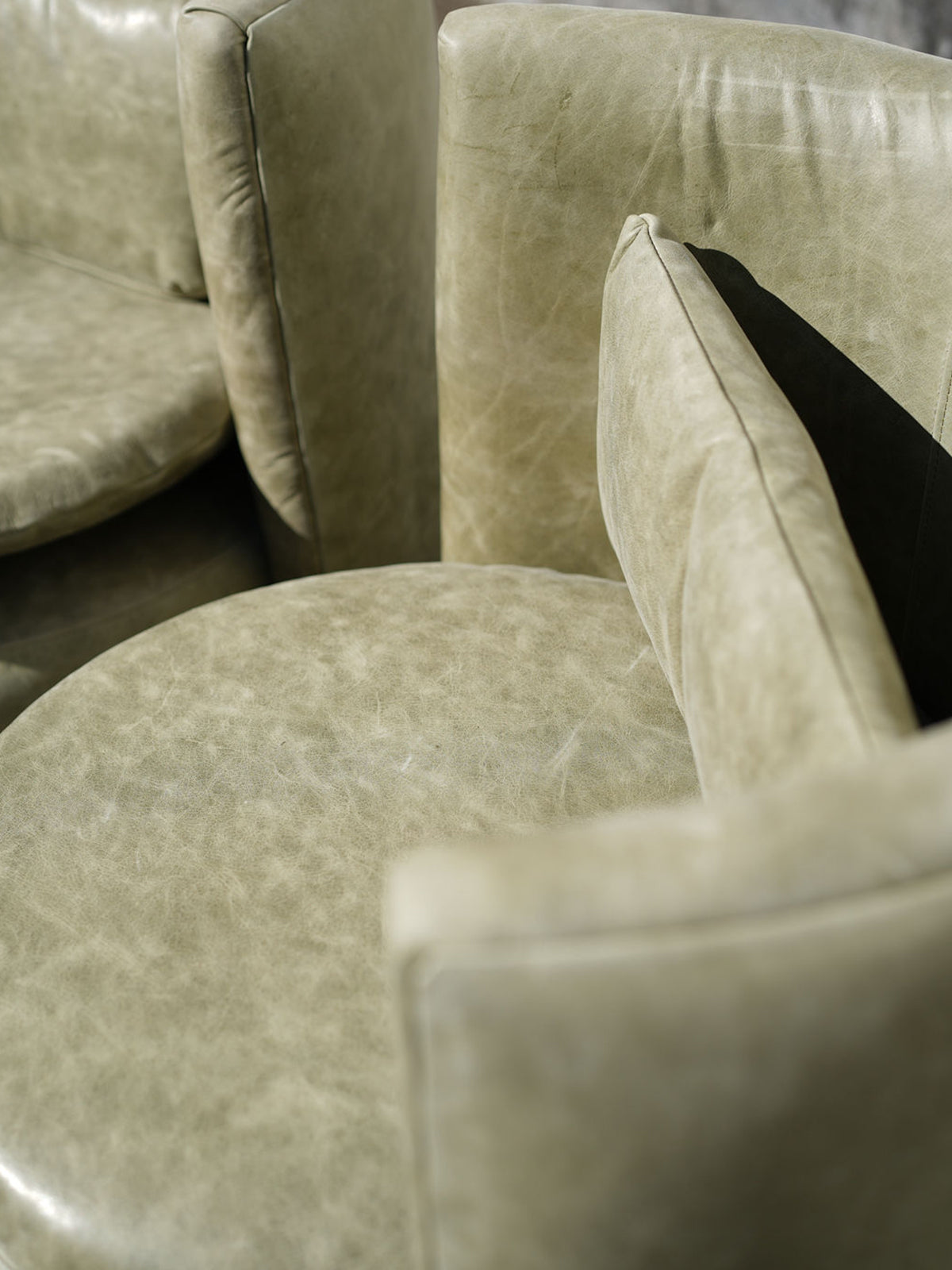 Buttercup Leather Swivel Chair