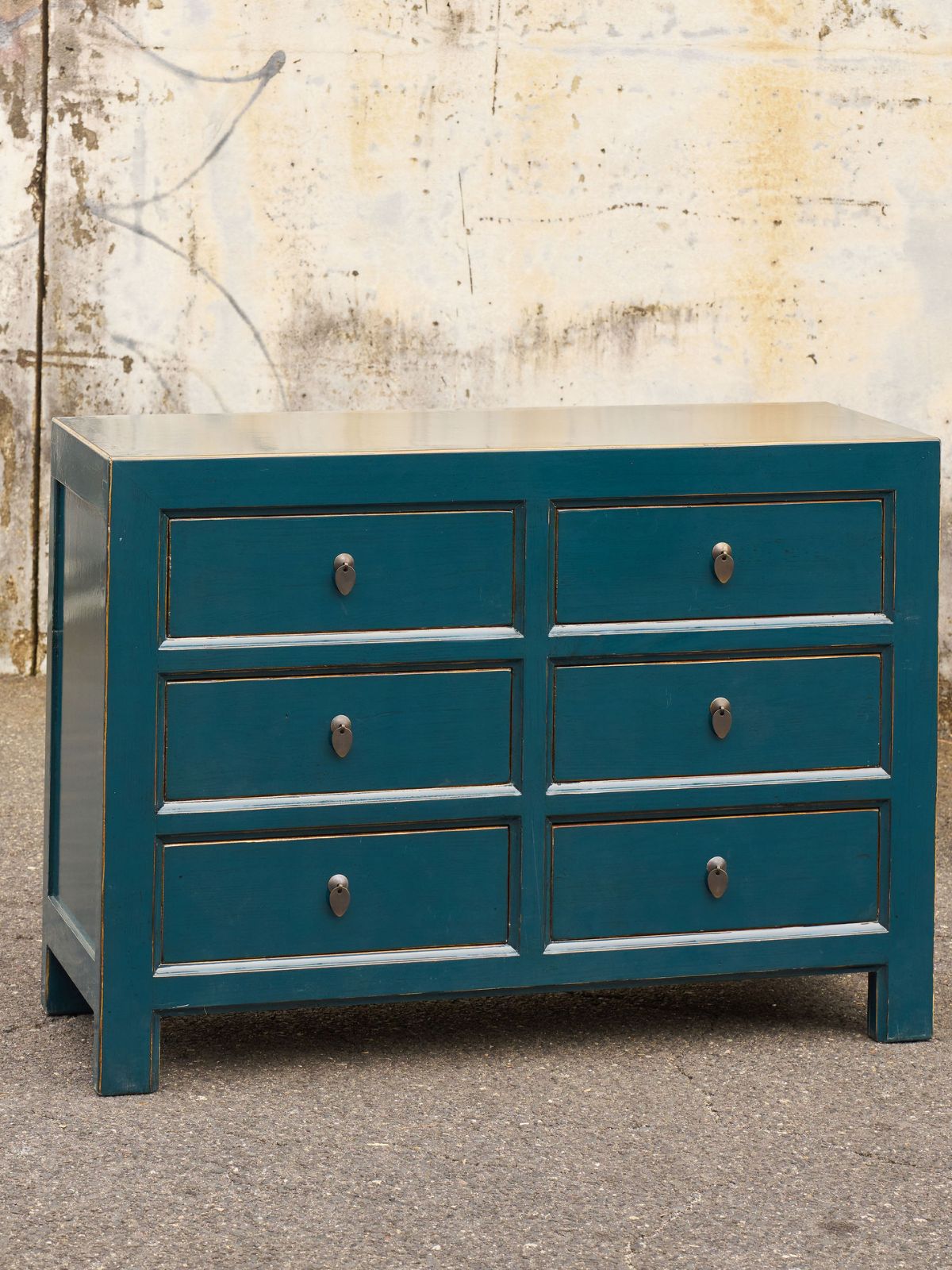 Okoe Bay 6-Drawer Chest