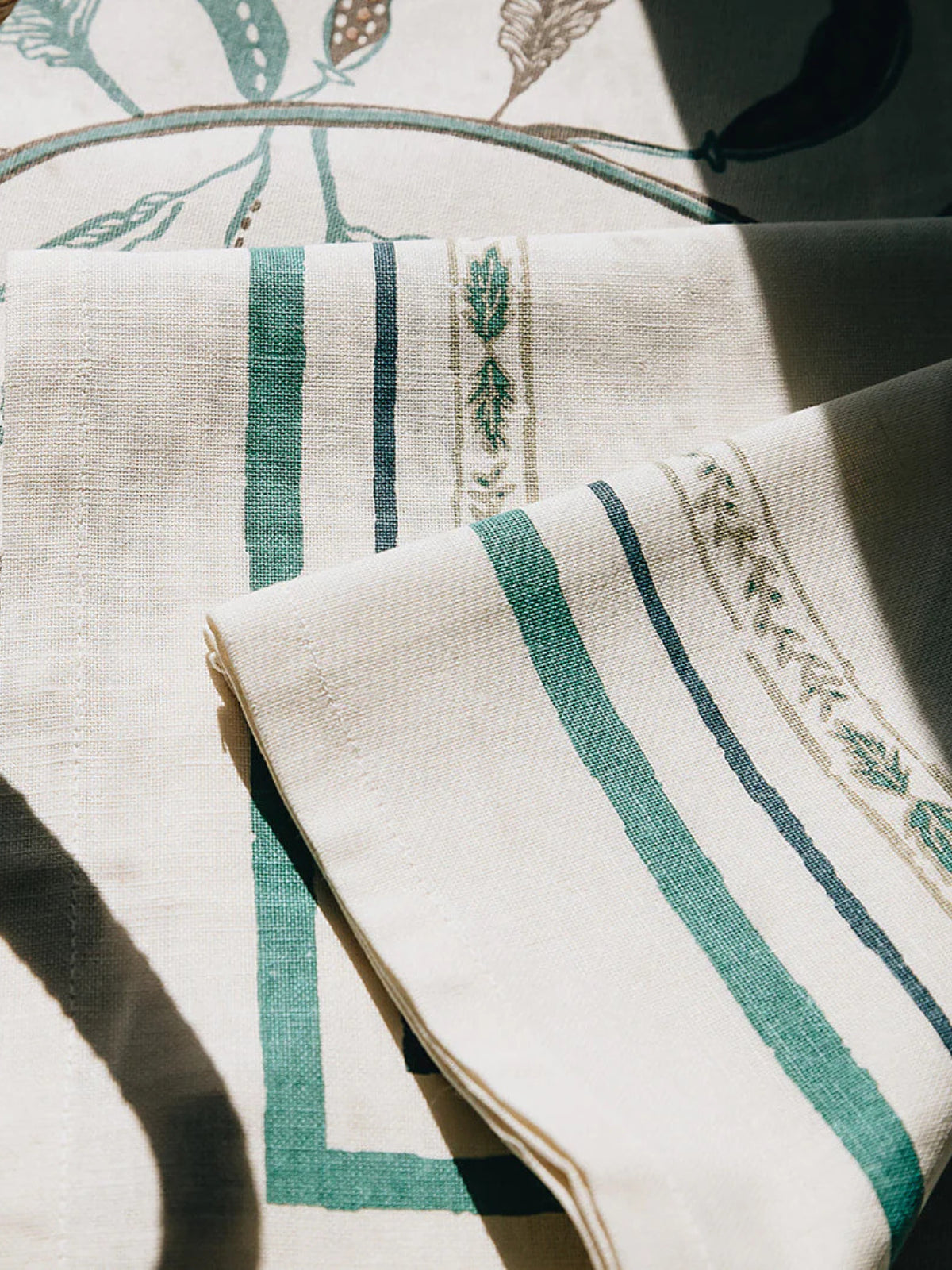 Botany Napkin in Mer