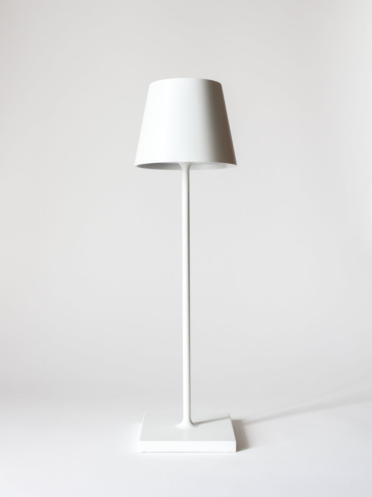 Cordless Table Lamp